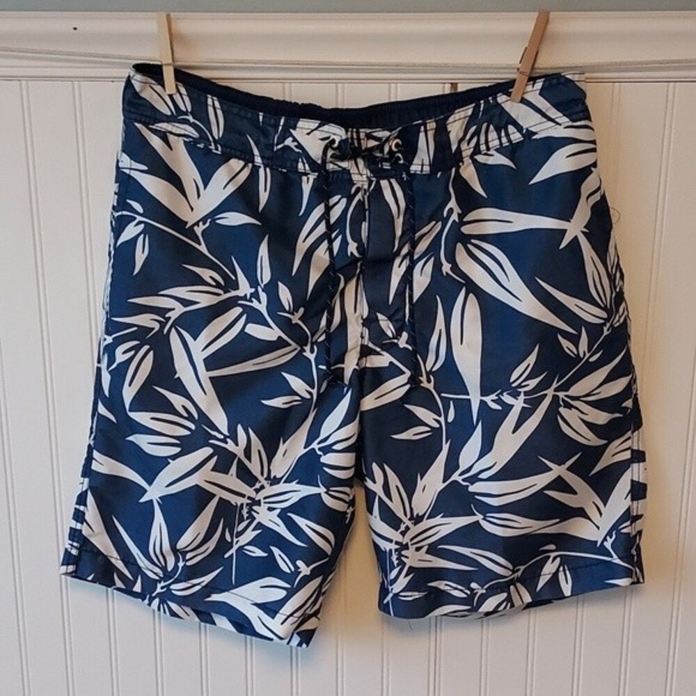 ST. JOHN'S BAY Men's L Bathing Suit Swimming Trunks Navy Blue White Hawaiian